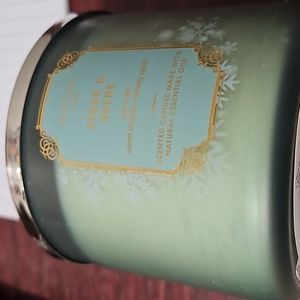 White Barn Scented Candle